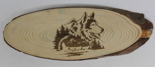 Rindenholz oval Motiv Schlittenhund Laser graviert Baumscheibe