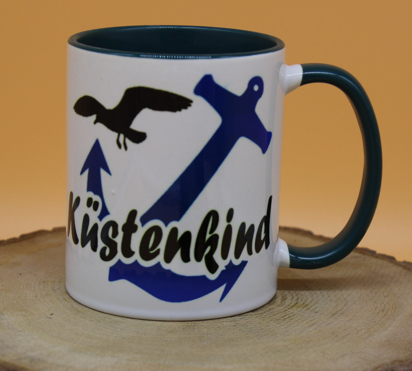 Keramiktasse Küstenkind mit Anker und fliegender Möwe Maritim